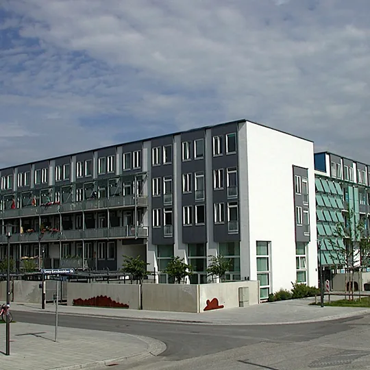 muenchen-riem – bild 1 von 26